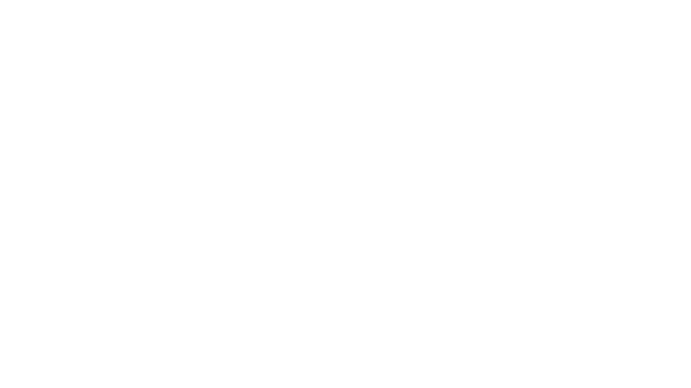 一款博世專業工具放在木製工作桌上。
